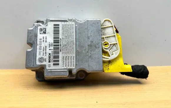 Volkswagen Touareg II Airbag control unit/module 7P0959655B