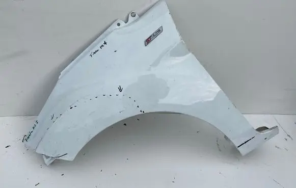 Ford Fiesta Fender