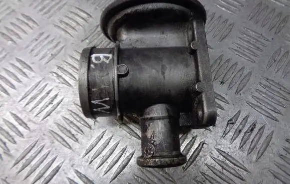 BMW 3 E46 EGR valve 7785789