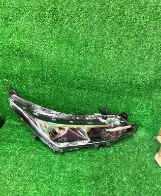Toyota Corolla E160 E170 Headlight/headlamp 8111002L5000