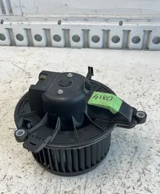 Iveco Daily 5th gen Heater fan/blower 5M8626100