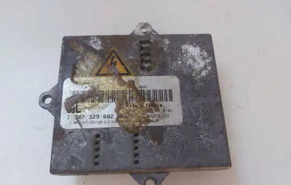 Mercedes-Benz C W204 Headlight ballast module Xenon 1307329082 2285510600
