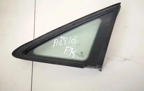 Volkswagen Touran I Front triangle window/glass 