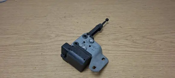 BMW 3 E46 Vent window/glass motor 8238744
