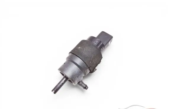 Audi A6 S6 C7 4G Windscreen/windshield washer pump 8K5955647