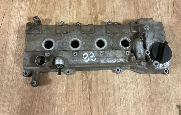Nissan Micra Rocker cam cover 