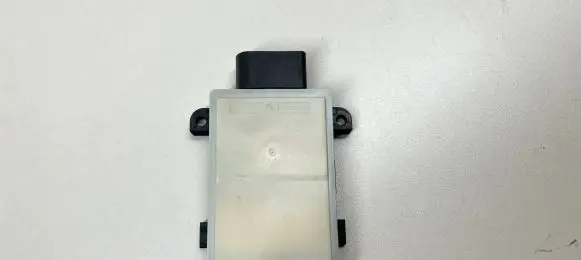 Porsche Cayenne (9Y0 9Y3) Blind spot module 4KE907566 4KE907566A