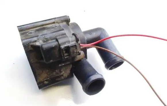 BMW 5 GT F07 Electric auxiliary coolant/water pump 704077100 64119230234-01
