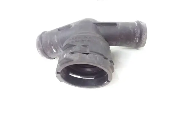 Volkswagen PASSAT B6 Engine coolant pipe/hose 1K0122291B