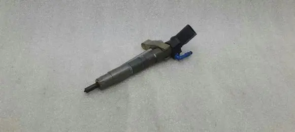 Mercedes-Benz E W213 Fuel injector A6540700187