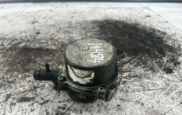 Dacia Logan Pick-Up Vacuum pump 
