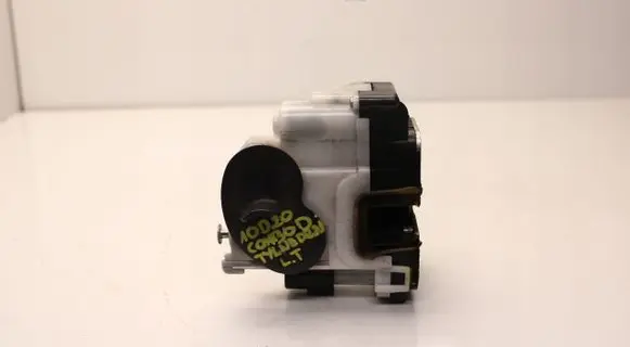 Opel Combo D Rear door lock 