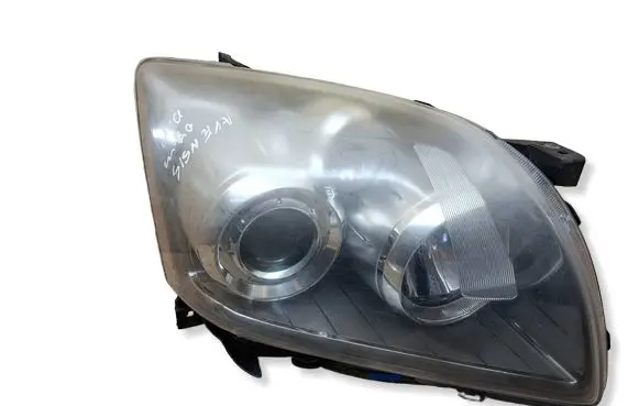 Toyota Avensis T250 Headlight/headlamp 8596724011