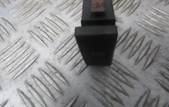 Traction control (ASR) switch