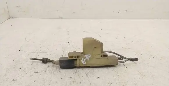 BMW 3 E30 Fuel tank cap lock 1372572 5125