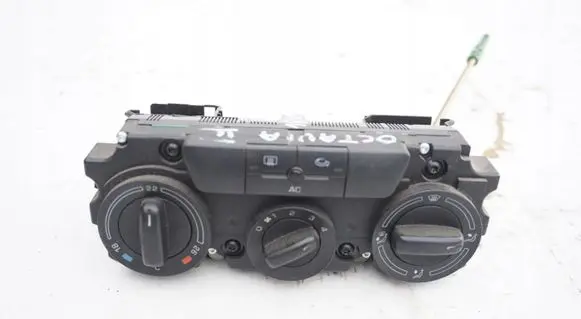 Skoda Octavia Mk1 (1U) Climate control unit