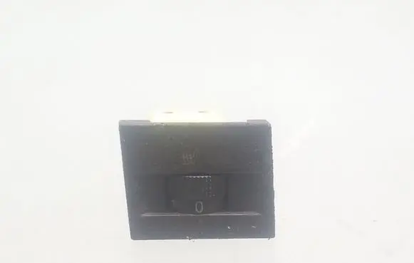 Opel Omega B2 Seat heating switch 09147901 37109147901