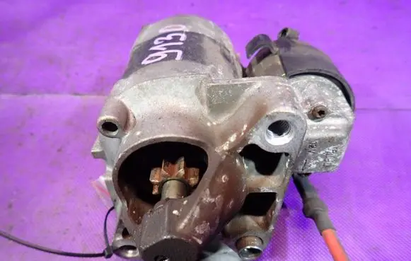 Renault Scenic I Starter motor D7E6