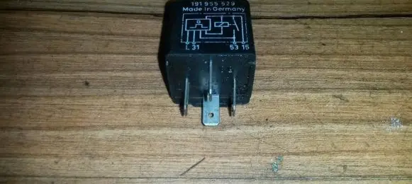 Volkswagen Golf IV Other relay 191955529 5wg004876-00