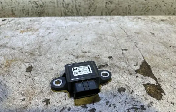 Nissan Juke I F15 ESP acceleration yaw rate sensor 47930JG200 4411007 EWTS55DC