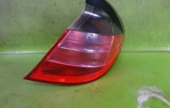 Mercedes-Benz C W203 Rear/tail lights A2039200664
