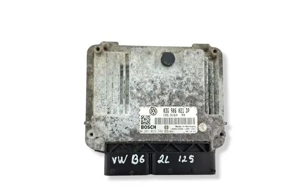 Volkswagen PASSAT B6 Engine control unit/module 03G906021DP 0281012742