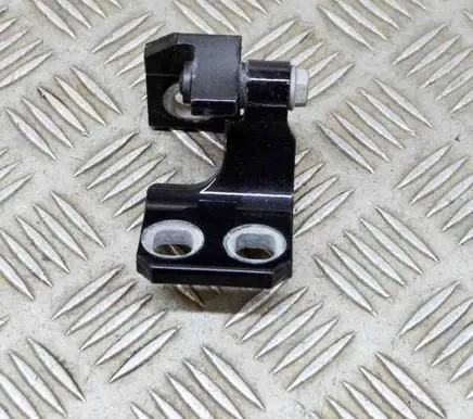 Maserati Quattroporte Rear door lower hinge