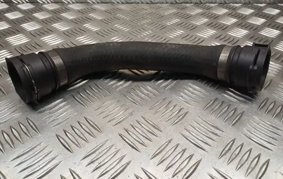 BMW 5 E39 Engine coolant pipe/hose 2248865