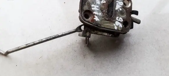 KIA Sephia Front door lock