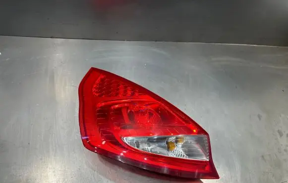 Ford Fiesta Rear/tail lights 8A6113405A 037D