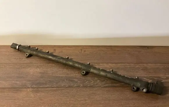 Mercedes-Benz E W211 Fuel main line pipe A6110780449 A6130700195