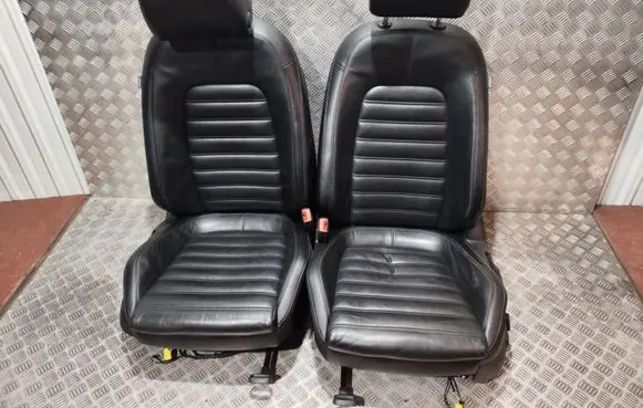 Volkswagen PASSAT B7 Seat set 