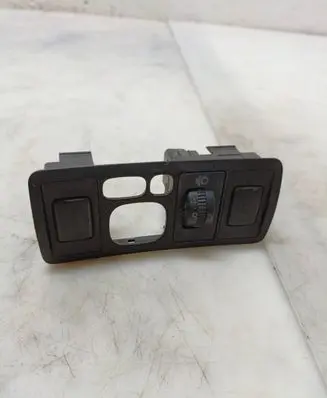 Toyota Avensis T250 Headlight level height control switch 8415205050