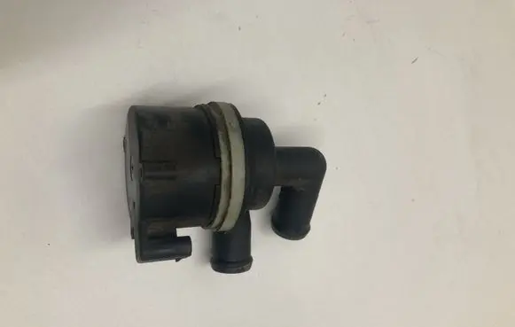 Volkswagen PASSAT B7 Electric auxiliary coolant/water pump 5N0965561A
