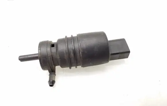 Mercedes-Benz C W204 Windshield washer spray nozzle 
