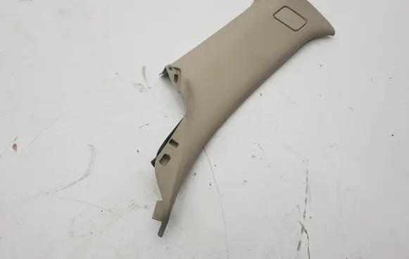 Volvo XC70 (C) pillar trim