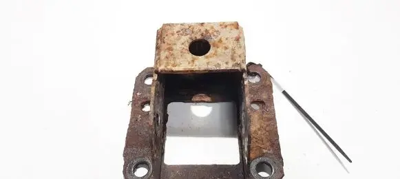 Renault Master II Bracket in trunk/boot 