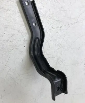 Honda CR-V Air filter cleaner box bracket assembly 