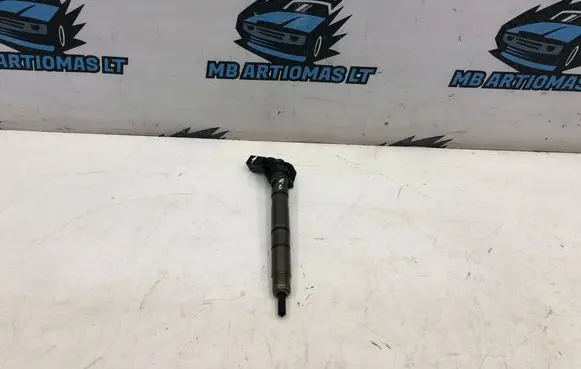 Audi A6 S6 C6 4F Fuel injector 059130277AJ