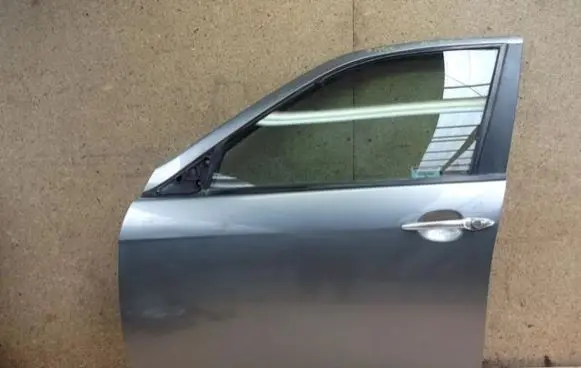 Alfa Romeo 156 Front door