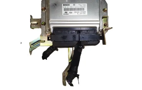 Hyundai Tucson JM Engine control unit/module 0281011694 3910427300 6JJ4TI01