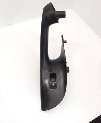 Volkswagen PASSAT B6 Rear door handle trim 3C4867180