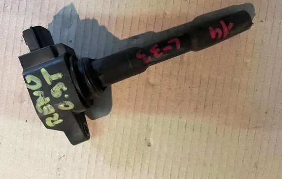 Renault Twingo III High voltage ignition coil 224332428R 121A13015