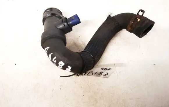 Audi A6 S6 C5 4B Engine coolant pipe/hose