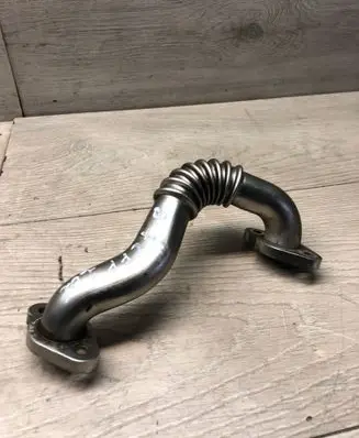 Volkswagen PASSAT B7 EGR valve line/pipe/hose 03P131521