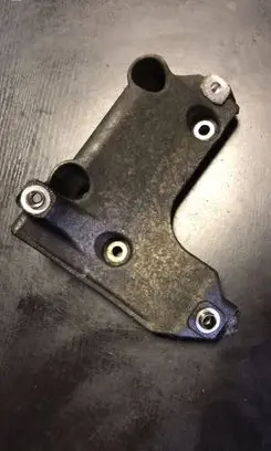 BMW 3 E46 A/C compressor mount bracket 7505980