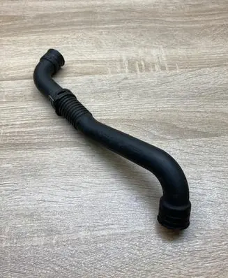 Volkswagen PASSAT B5.5 Breather/breather pipe/hose 038103493AE