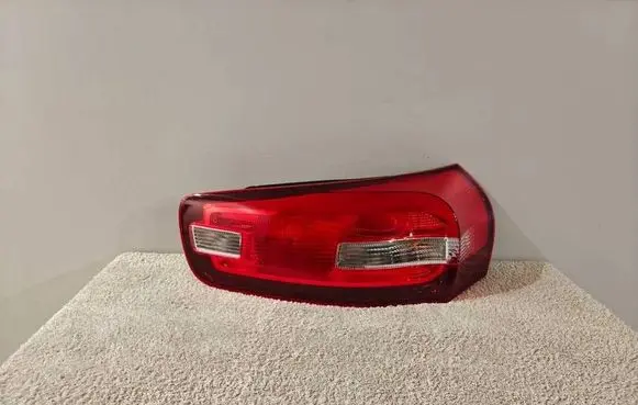 Citroen C4 II Picasso Rear/tail lights