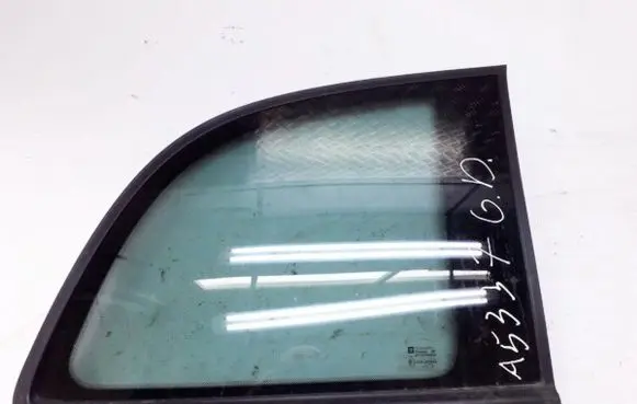 Opel Zafira A Rear side window