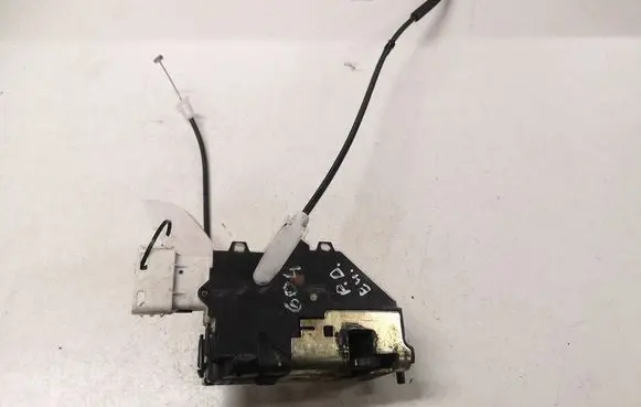 Peugeot 407 Front door lock